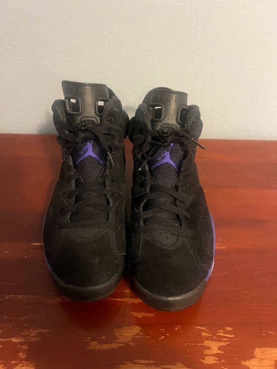 Jordan Men\'s Black Basketball Shoes with Teal and Purple Accents Air Jordan 6 main image 5